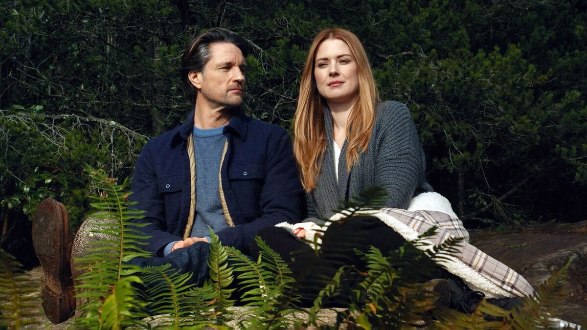 Fans Disagree With Virgin River Showrunner's Disastrous Decision